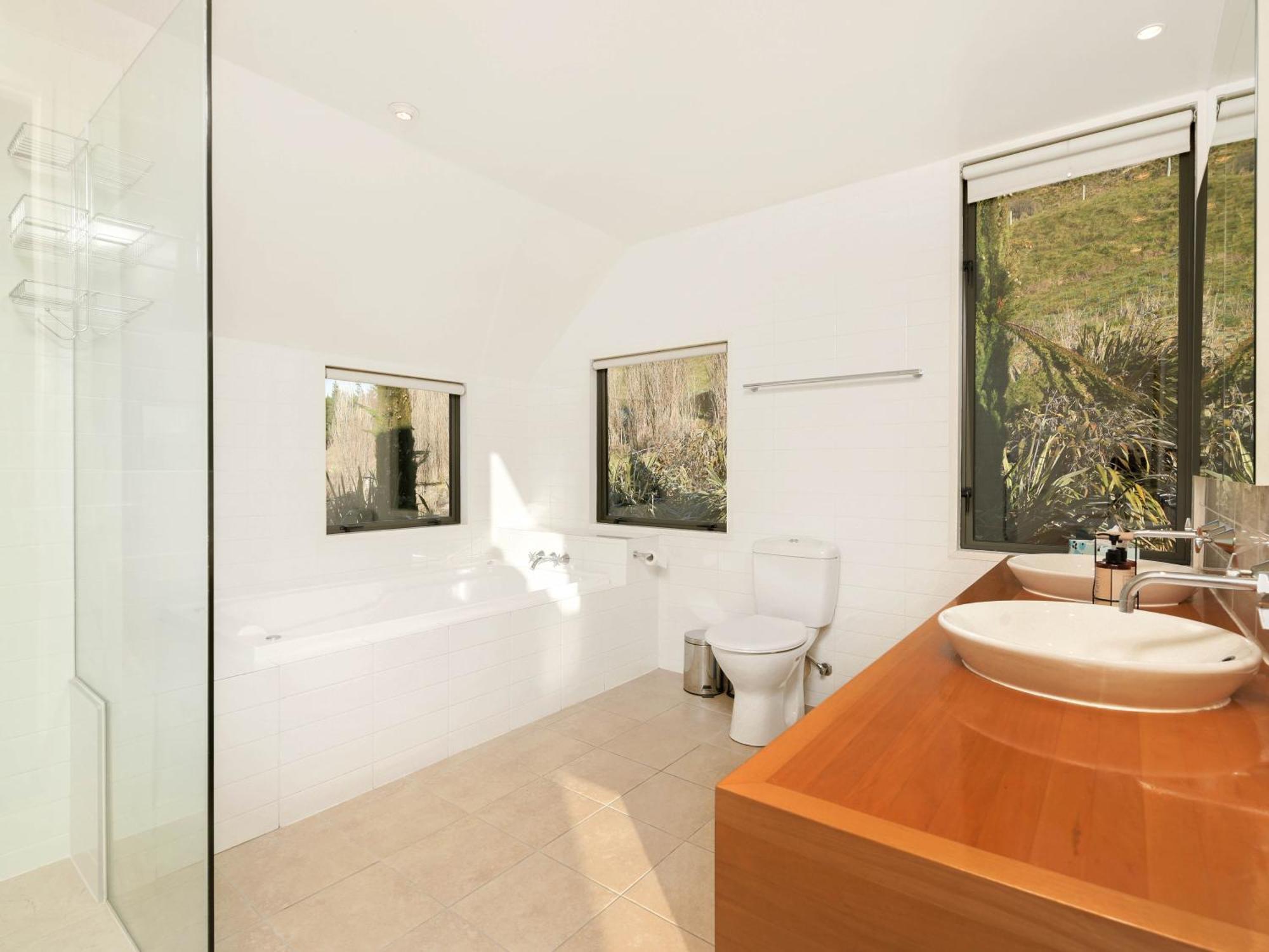 Lindmore Retreat & Spa - Luxury Family Home - Queenstown Extérieur photo